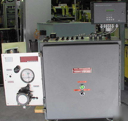 Teledyne 9060 oxygen analyzer + inert gas purged box