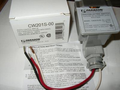 Paragon 120 v photoelectric switch CW201S-00 nip om