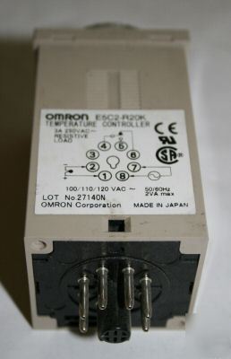 Omron E5C2-R20K (104)