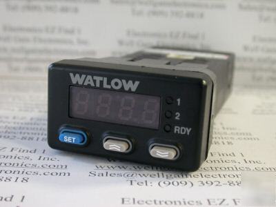 Watlow 935A-1CK0-000R temperature controller 100-240VAC