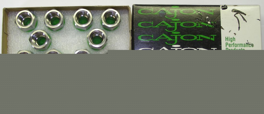 Cajon fitting bushing 1/2MPT x 3/8FPT 10-count...green