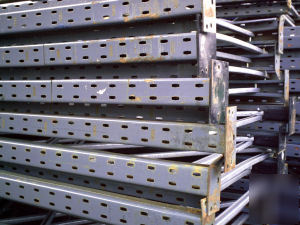 19 bays of dexion pallet racking - 2.7M beams