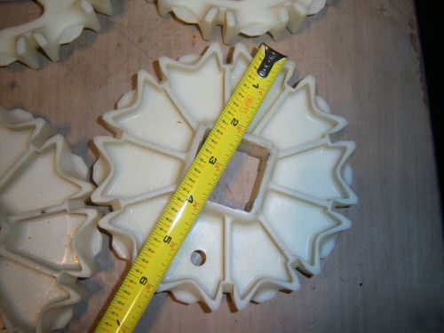 Conveyor belt drive sprocket x 8 plastic square center