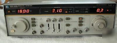 Hp - agilent 8684D 5.4 - 18.0 ghz signal generator 