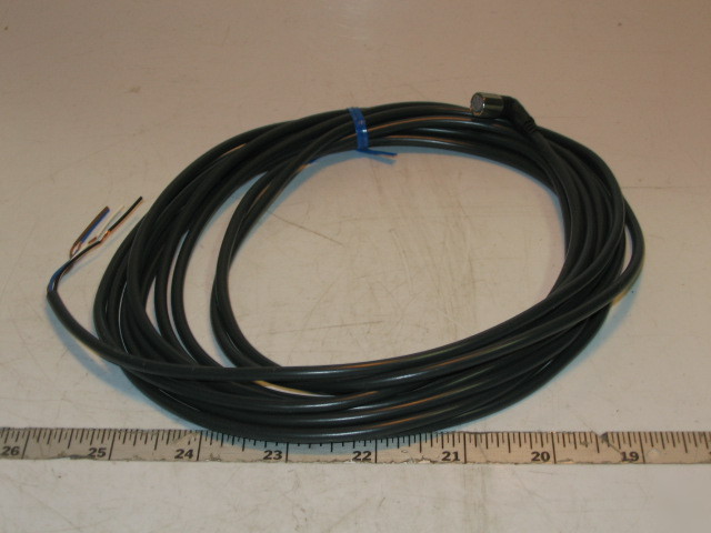 Omron 5 meter connector cable XS3F-M422-405-r