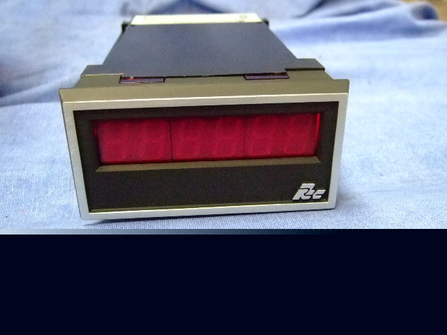 Red lion time aplri 230V 12DC internal rate indicator 