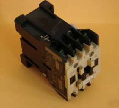 Allen bradley contactor 100-A09ND3 #3609G