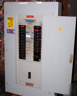 Ge type nhb 125 amp main breaker panel board 3 ph 4 w