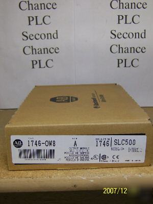 New in box 1746-OW8 allen bradley output 1746OW8 d-6