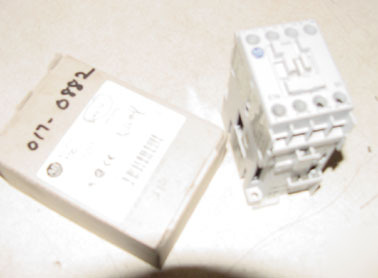 New allen bradley iec contactor 100-C16DJ01 in box