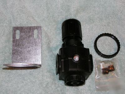 New johnson controls 02-214-107 air pressure regulator