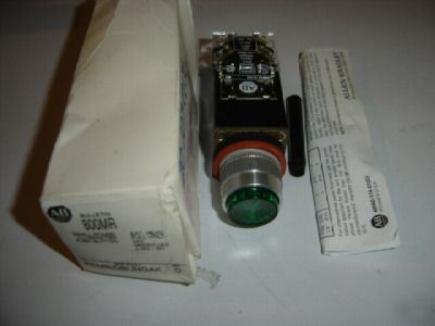 Allen bradley 800MR-QBL24GAK green ill push button 