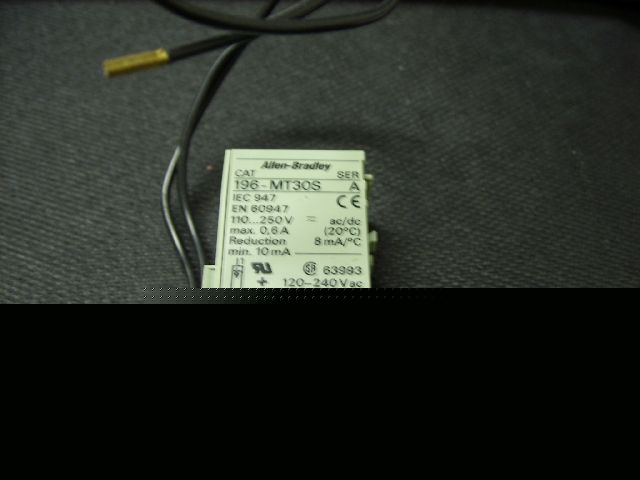 New allen bradley timer module 196-MT30S ser a 