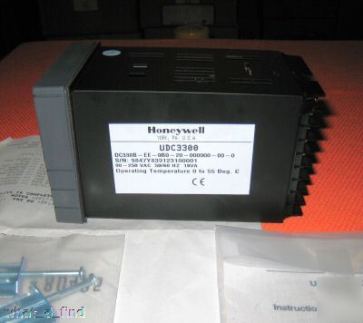 New honeywell UDC3300 DC330B-ee-0B0-20 controller 