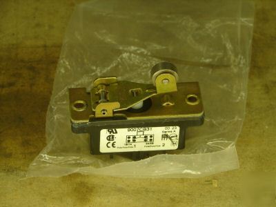 New square d limit switch 9007CB31 600V CB31 10A 