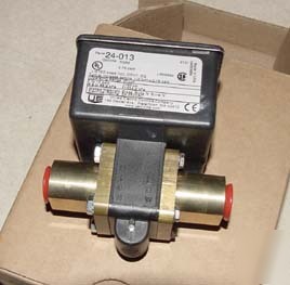 New united electric pressure switch 24-013 in box 