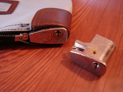 Three rifkin bank bag locks with keys / arcolock ? 