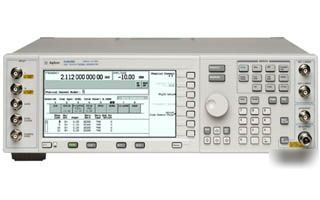 Agilent - hp E4438C vector signal generator