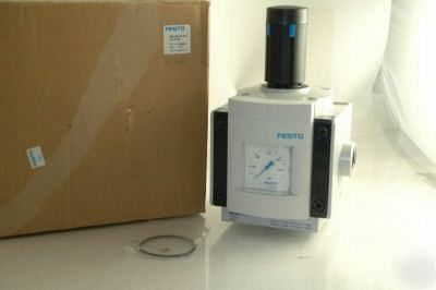 Lot 2 festo pressure regulator MS12N-lr-aqt-D7-ld-as 