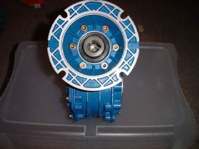 Motovario SW063T 365468 10:1 hollow bore gear reducer