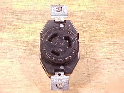 10 leviton L11-20R locking receptacles 2370