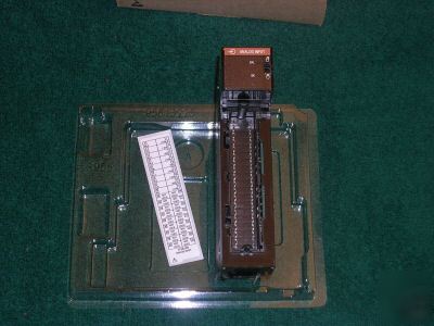 New allen bradley 1756-IF8 analog input module ( )