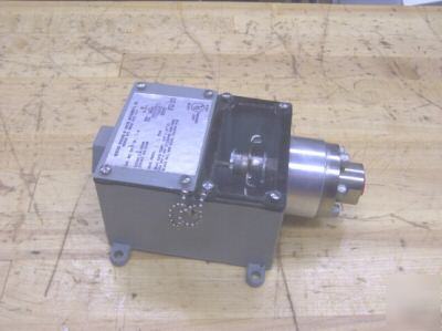 New mercoid pressure switch ~ ~surplus~ 