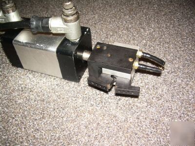 Gripper air rotory actuators & cylinder phd smc? 