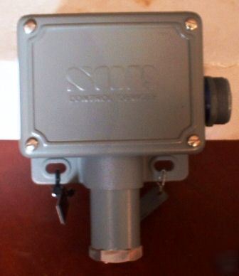 Sor pressre switch 30INHG to 160INH2O - used