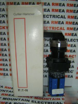Cutler hammer 22.5 mm selector switch E22YB20BBBB 