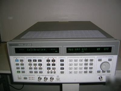 Hp 8643A rf signal generator 252KHZ-1030MHZ