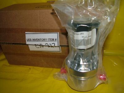 New tescom valve 44-3262HT63-251 - *