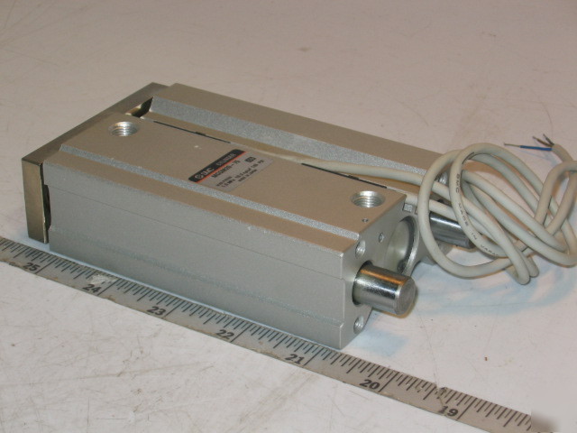 Smc slide bearing compact guide cylinder MGQM20-75-Y59A
