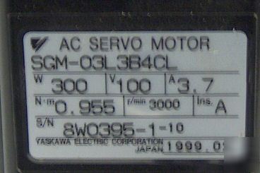 Yaskawa ac servo motor sgm-03L3B4CL 300W, 100V, 3000 