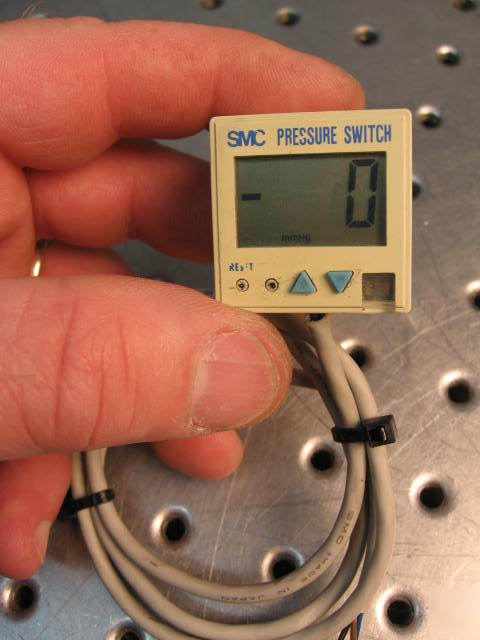 G37574 smc ZSE4-01-25 pressure switch