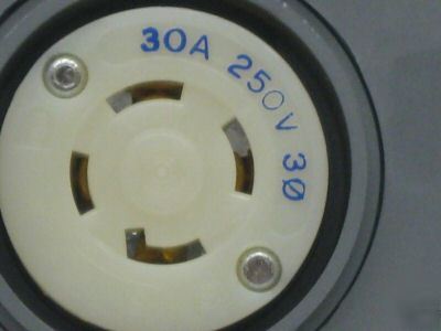 Hubbell twist lock receptacle HBL2720SR2 4CV42