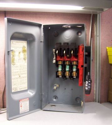 Square d 60 amp safety switch 240 v H322N nema 1 