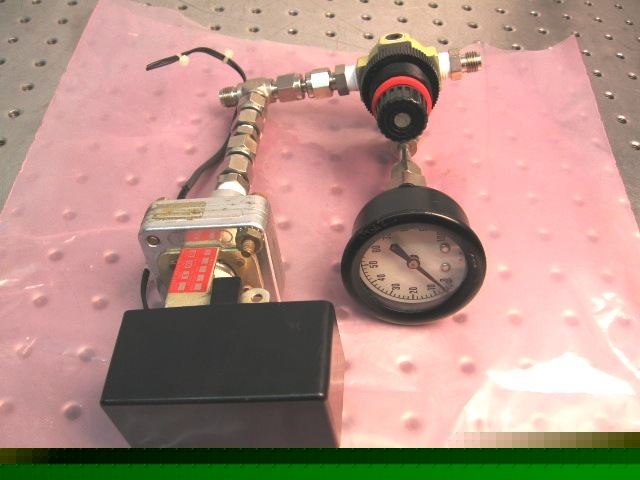 T29937 norgren psi controller; regulator & gauge