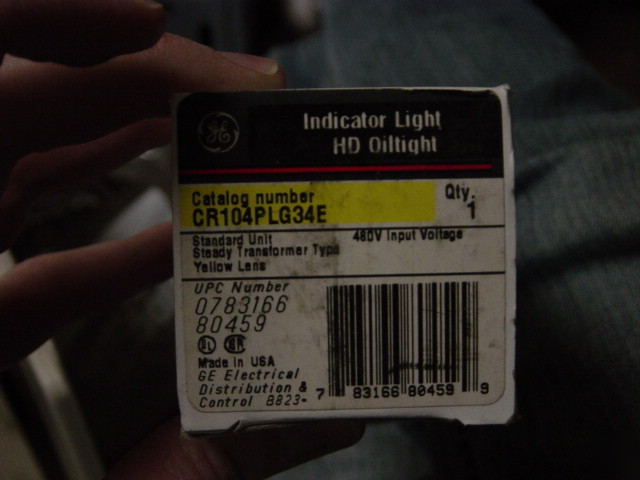 General electric CR104PLG34E yellow indicator light