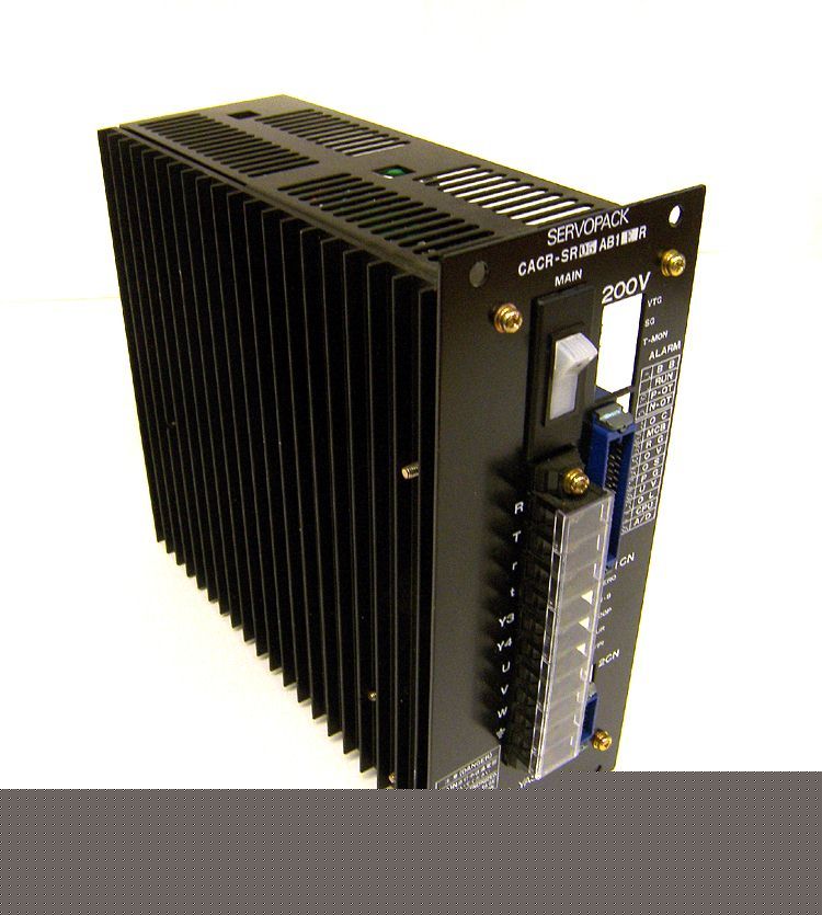 Yaskawa servopack 1 hp 200V servo drive cacr-SR05AB1ER