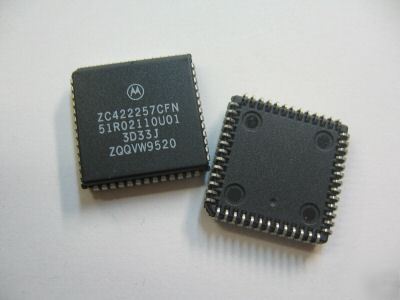 5PCS p/n ZC422257CFN ; integrated circuit plcc-52
