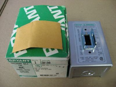 Bryant 30100 manual starter enclosure -nos