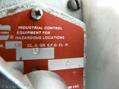 Crouse hinds DS675 explosion proof 3 position switch