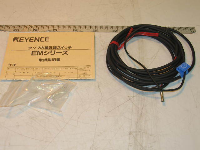 Keyence em series proximity sensor em-030