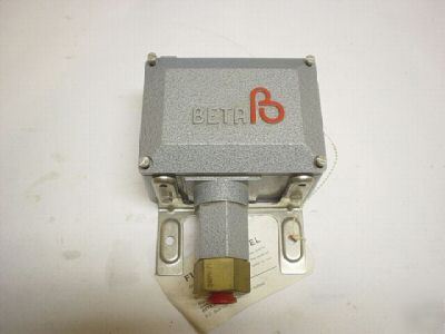 New pressure switch binder engineering 16-130 bar