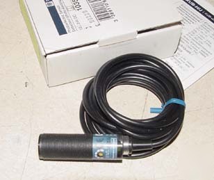 New telemecanique photo sensor reciever XUBH103534 