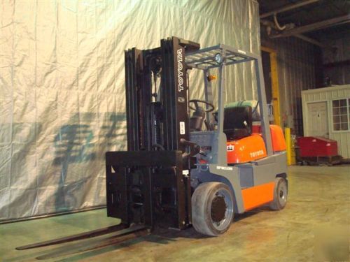 Toyota 8,000 lb forklift 8000 lb fork lift - side shift