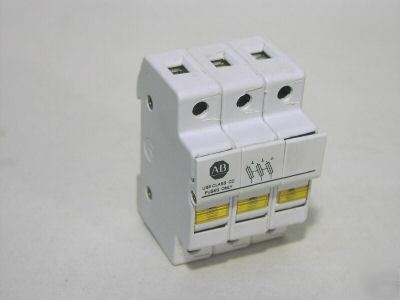 Allen bradley 1492-FB3C30-l fuse holder 1492FB3C30L lnc