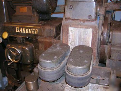 Gardner 2H20-23, gun & thru feed opposed face grinder