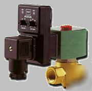 New asco 1/4 inch 120 volt electronic auto drain valve